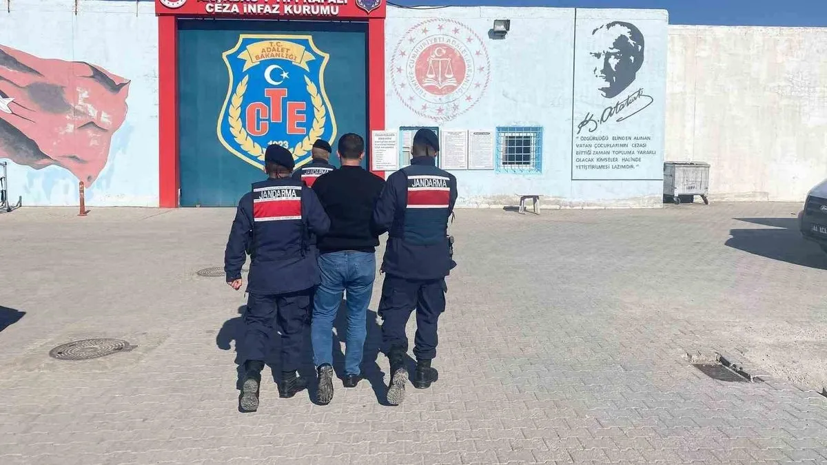 Firari FETÖ’cü yakalandı